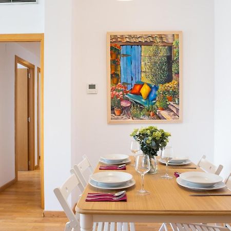 Lovely 2 Bedroom Terrace Wifi Parking Ac Heating Attic Valencia Eksteriør bilde