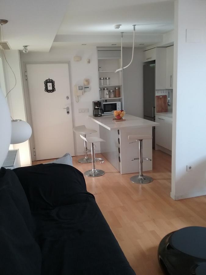 Lovely 2 Bedroom Terrace Wifi Parking Ac Heating Attic Valencia Eksteriør bilde