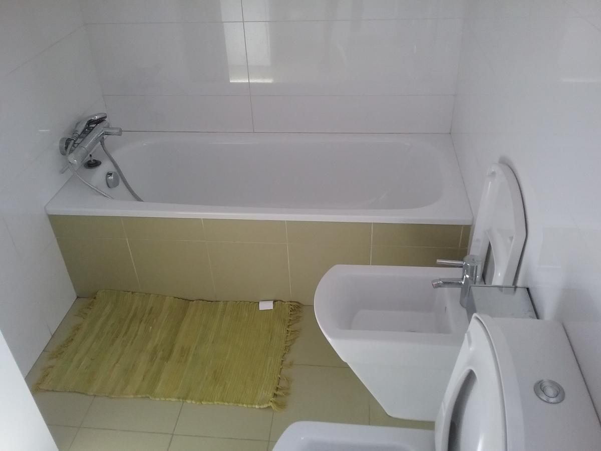 Lovely 2 Bedroom Terrace Wifi Parking Ac Heating Attic Valencia Eksteriør bilde